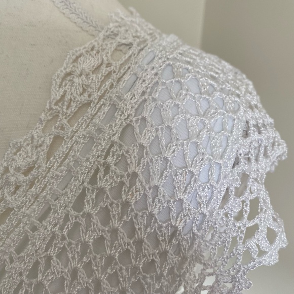White Crochet Knit V-Neck Sleeveless Feminine Romantic Lined Top- Sz-M - Picture 3 of 16